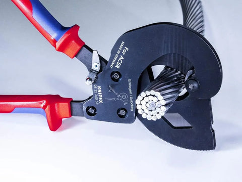 KNIPEX Tools 95 32 240 SR US, Ratcheting ASCR Cutter Cable Cutter